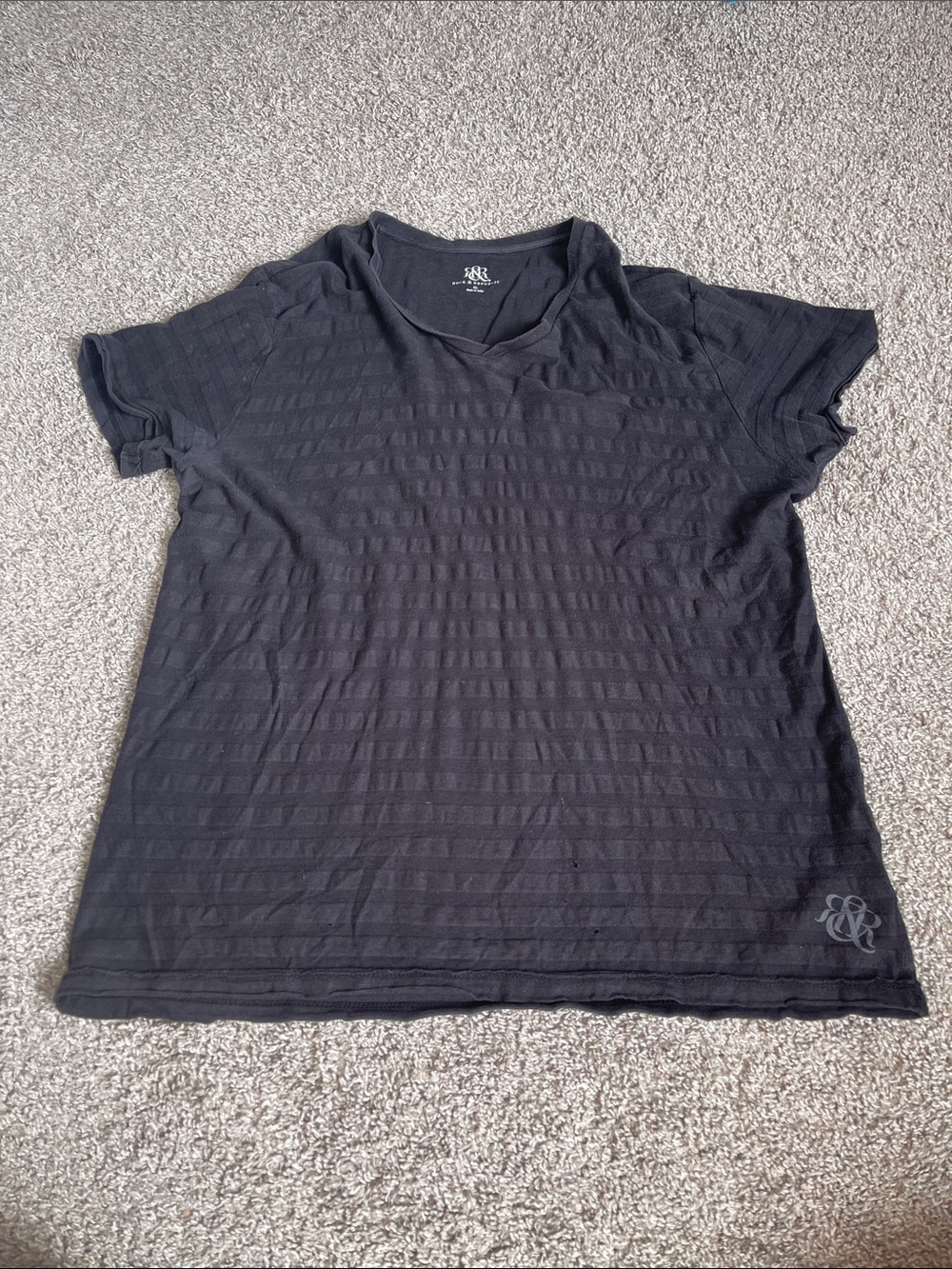 Rock & Republic Black Short-Sleeve V-Neck Tee